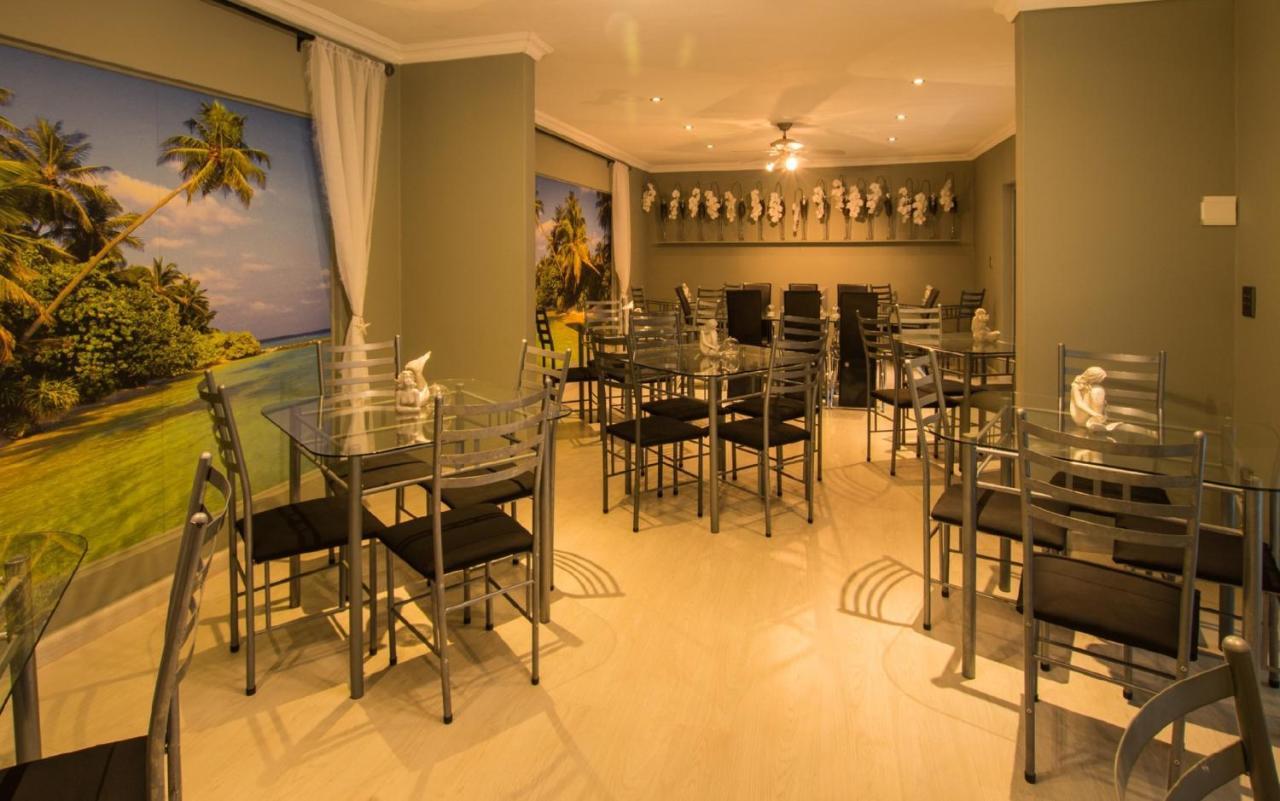 Club Cocomo Hartbeespoort Extérieur photo